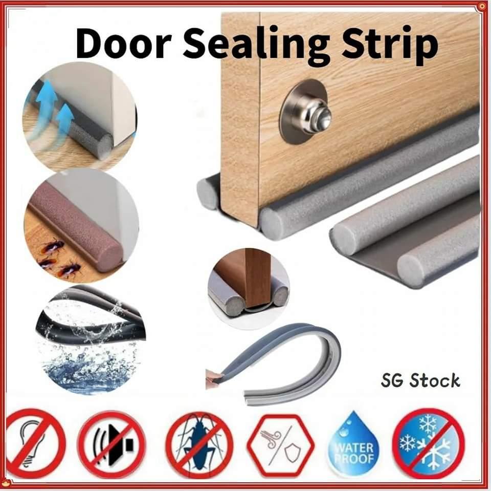 Door bottom sealing strip